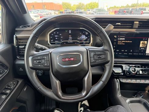 Used 2024 GMC Sierra 2500 AT4 w/ AT4 Premium Plus Package AWD/4WD image 29