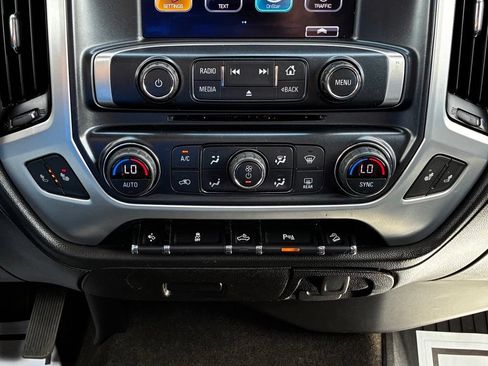 Used 2018 GMC Sierra 2500 SLE w/ HD SLE Preferred Plus Package AWD/4WD image 20