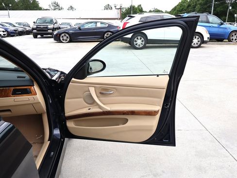 Used 2006 BMW 325xi Sedan AWD/4WD image 29