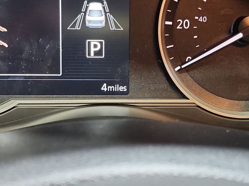 New 2025 Nissan Versa SV w/ Trunk Package image 11