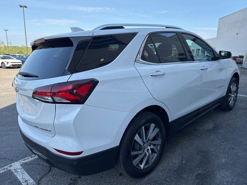 Used 2022 Chevrolet Equinox Premier image 7