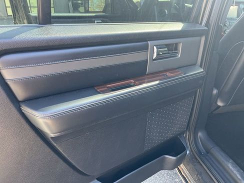 Used 2015 Ford Expedition EL Platinum image 14