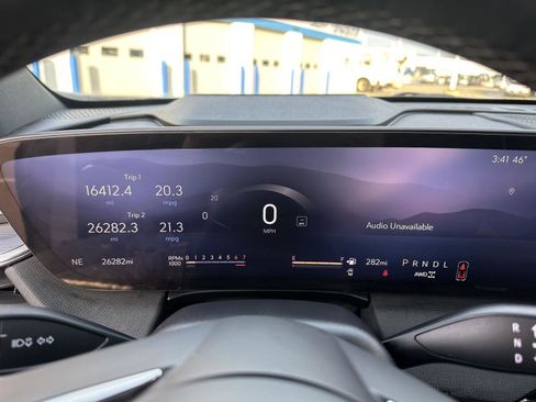 Used 2025 Buick Enclave Preferred image 15