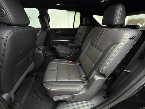 New 2026 Chevrolet Traverse High Country w/ LPO, Floor Liner Package image 21