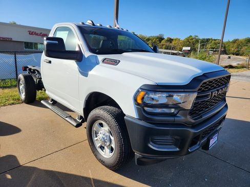 New 2024 RAM 3500 Tradesman image 1