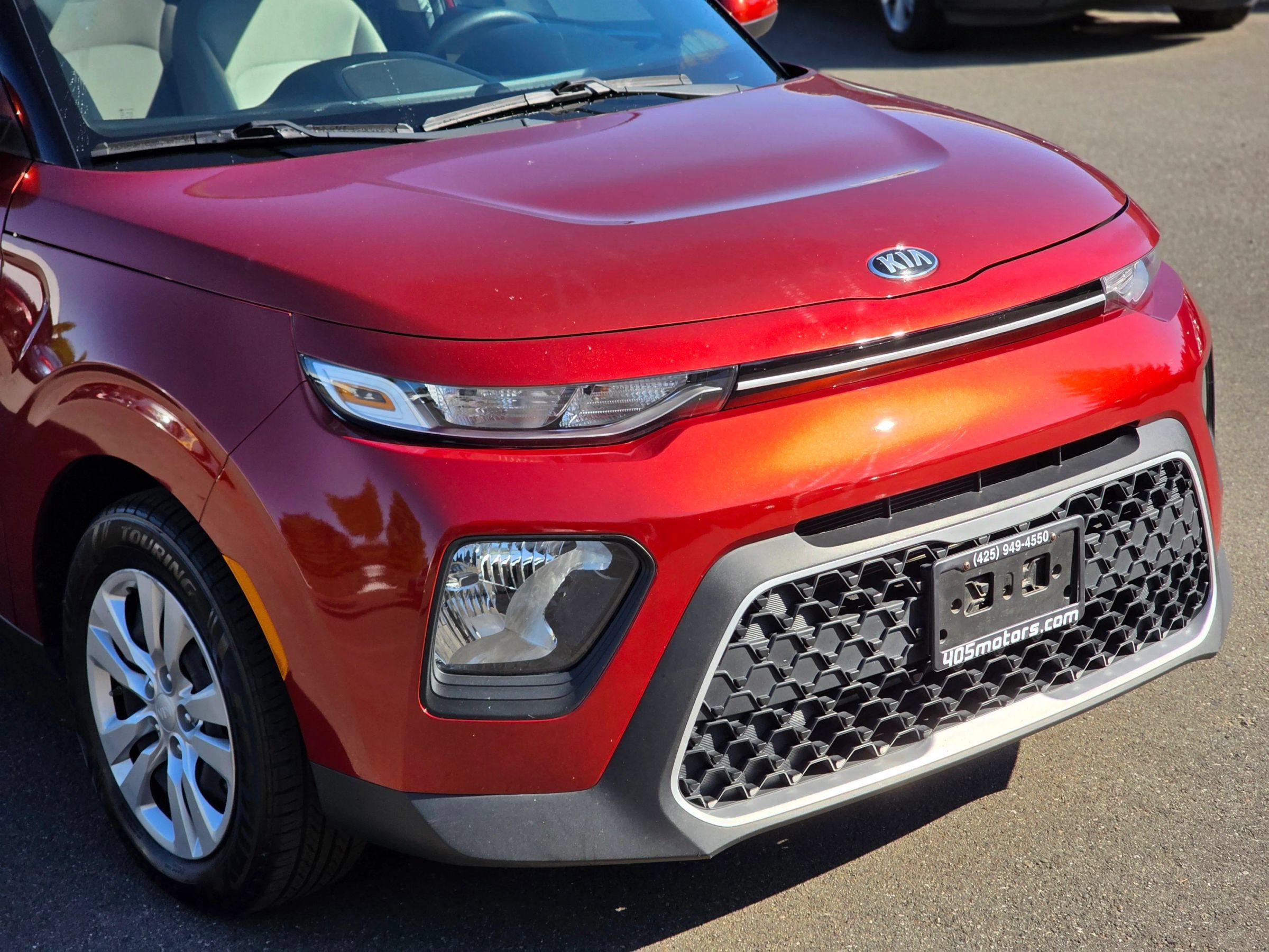 Used 2020 Kia Soul LX FWD image 2