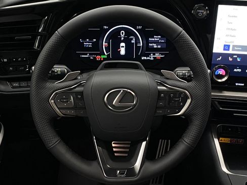 New 2026 Lexus TX 500h AWD image 16