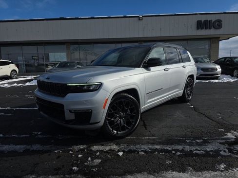 Used 2024 Jeep Grand Cherokee L Summit image 2