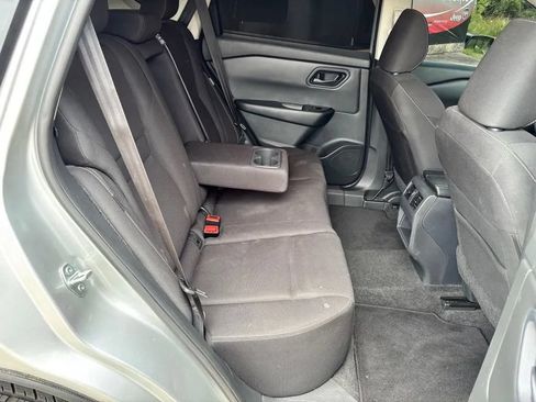 Used 2024 Nissan Rogue S FWD image 24