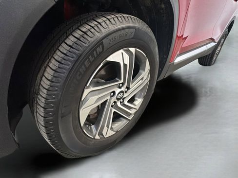 Certified 2021 Hyundai Santa Fe SEL w/ Convenience Package image 4