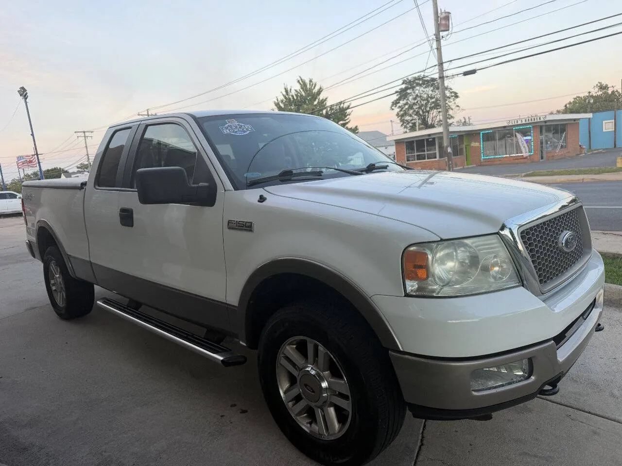 Used 2005 Ford F150 Lariat AWD/4WD image 4