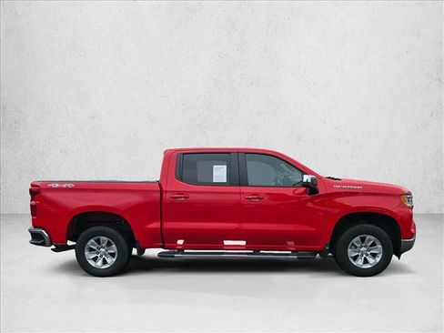 Used 2023 Chevrolet Silverado 1500 LT AWD/4WD image 4