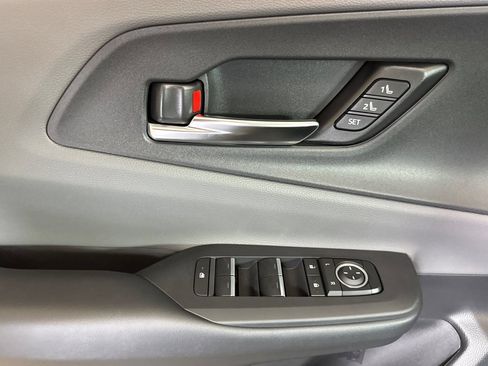 New 2026 Toyota Prius Limited FWD image 11