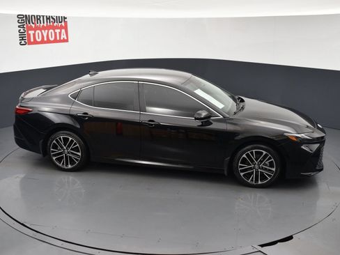 Used 2026 Toyota Camry XLE FWD image 22