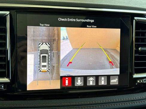 New 2026 Chrysler Pacifica Pinnacle image 19