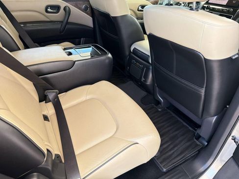 Used 2022 INFINITI QX80 Premium Select w/ All-Season Package RWD image 30