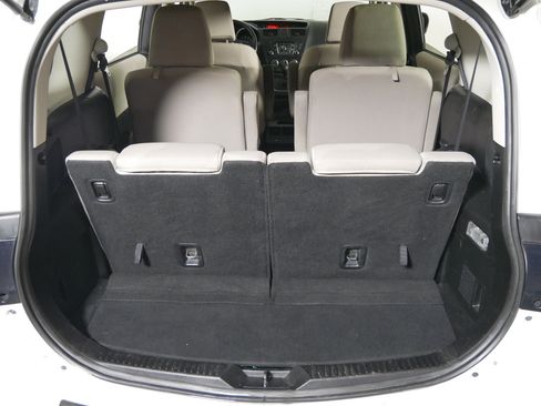 Used 2015 MAZDA MAZDA5 Sport image 18