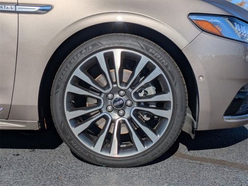 Used 2020 Lincoln Continental Reserve w/ Luxury Package image 12