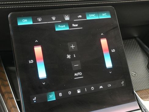 Used 2026 Cadillac Escalade Platinum Sport w/ LPO, ONYX Package image 25