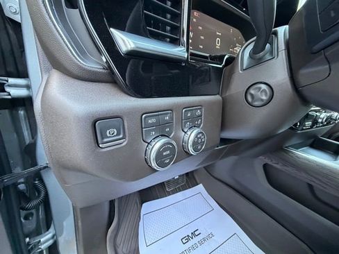 New 2026 GMC Sierra 1500 SLT AWD/4WD image 16