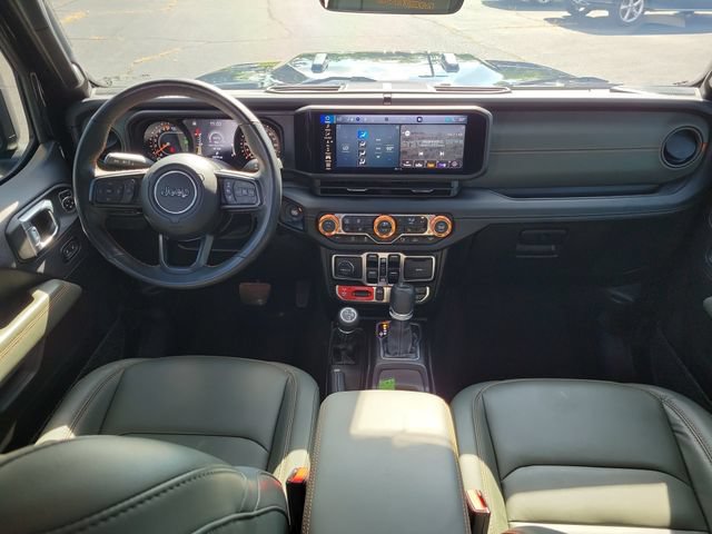 Used 2025 Jeep Gladiator Mojave AWD/4WD image 8