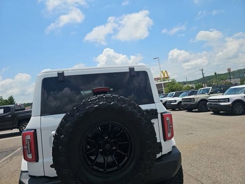 Used 2025 Ford Bronco Outer Banks AWD/4WD image 5