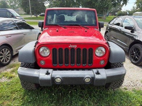 Used 2015 Jeep Wrangler Unlimited Sport AWD/4WD image 2