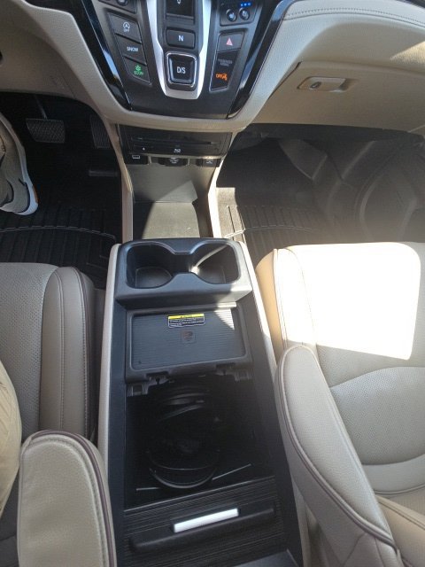 Used 2024 Honda Odyssey Elite image 13
