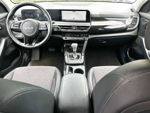 Used 2025 Kia Seltos S image 25