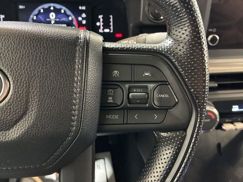 Used 2024 Toyota Tacoma SR5 AWD/4WD image 29
