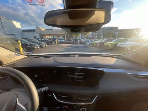 Used 2025 Buick Encore GX Preferred image 27