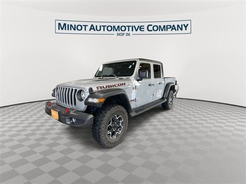 Certified 2023 Jeep Gladiator Rubicon w/ Cold Weather Group image 4