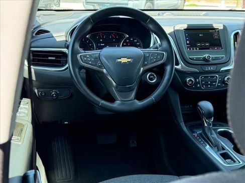 Certified 2024 Chevrolet Equinox LT FWD image 9