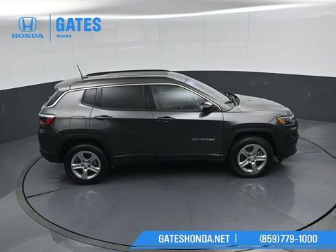 Used 2024 Jeep Compass Latitude AWD/4WD image 41
