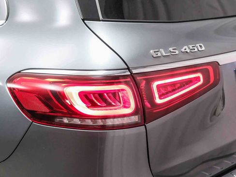 Certified 2022 Mercedes-Benz GLS 450 4MATIC image 7