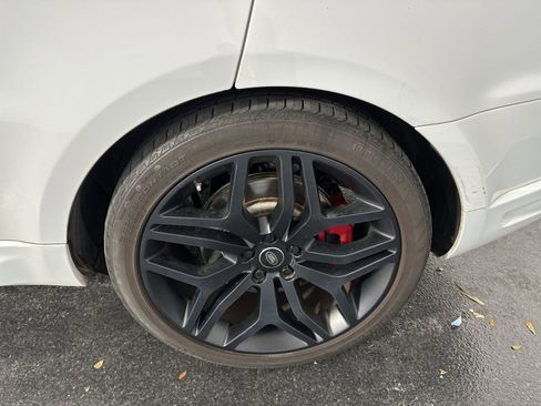 Used 2017 Land Rover Range Rover Sport Autobiography image 14