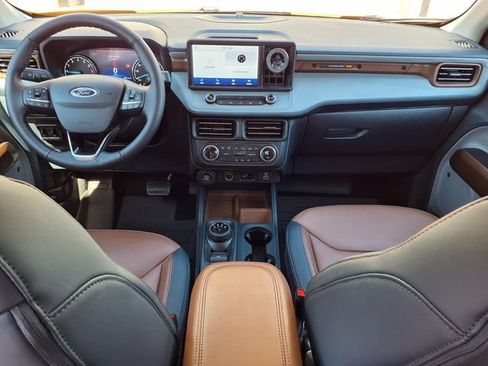 Used 2022 Ford Maverick Lariat w/ Lariat Luxury Package AWD/4WD image 9