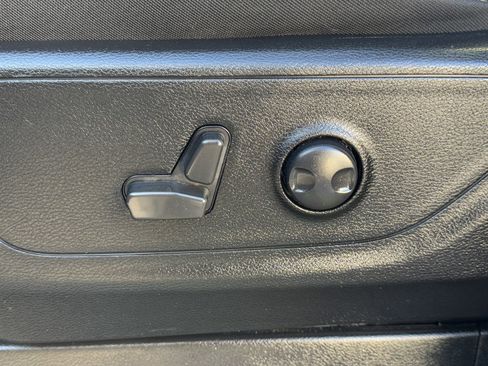 Certified 2022 RAM 1500 Big Horn image 21