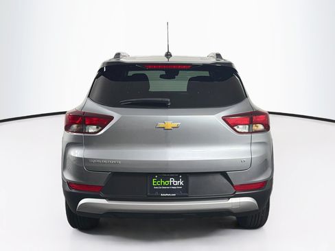 Used 2025 Chevrolet TrailBlazer LT FWD image 7