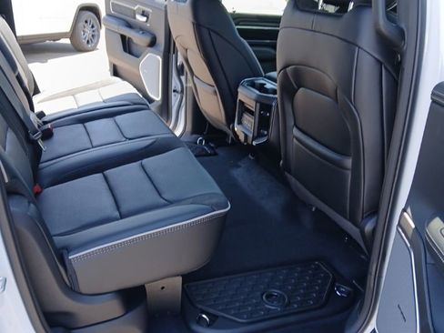 New 2026 RAM 1500 Laramie AWD/4WD image 16