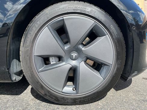 Used 2021 Tesla Model 3 Long Range AWD/4WD image 37