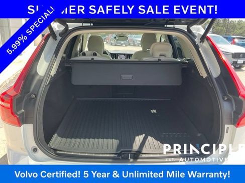 Certified 2024 Volvo XC60 B5 Plus w/ Protection Package Premier AWD/4WD image 26