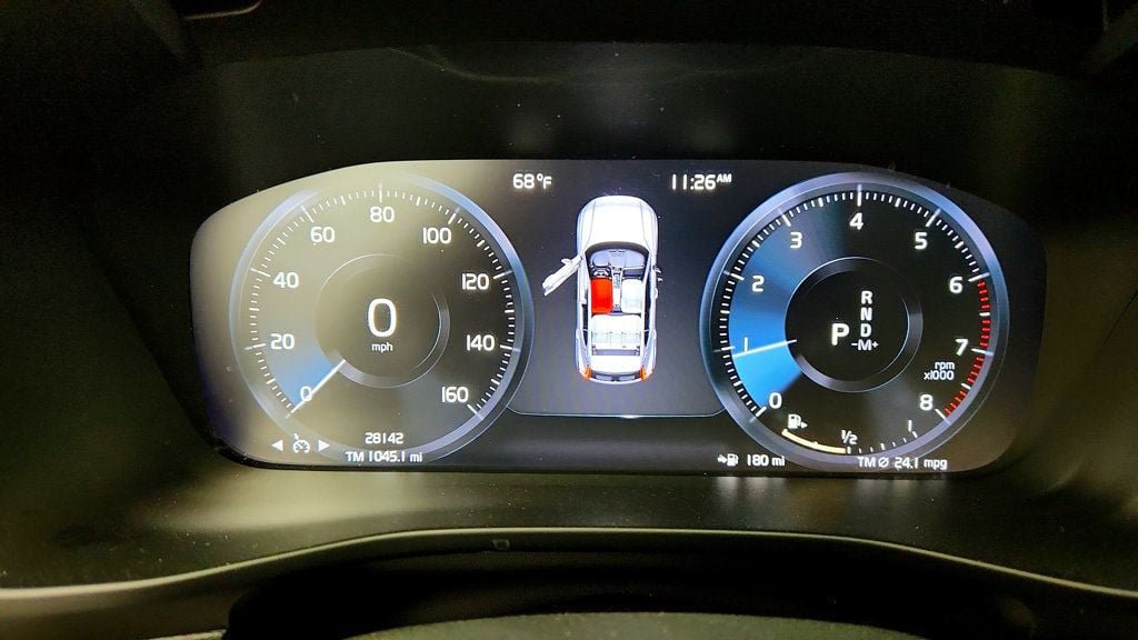 Used 2020 Volvo XC40 T5 Momentum AWD/4WD image 14