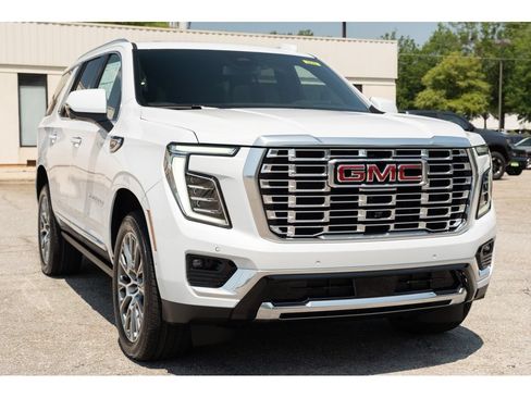 New 2026 GMC Yukon Denali w/ Sun & Power Step Package AWD/4WD image 35