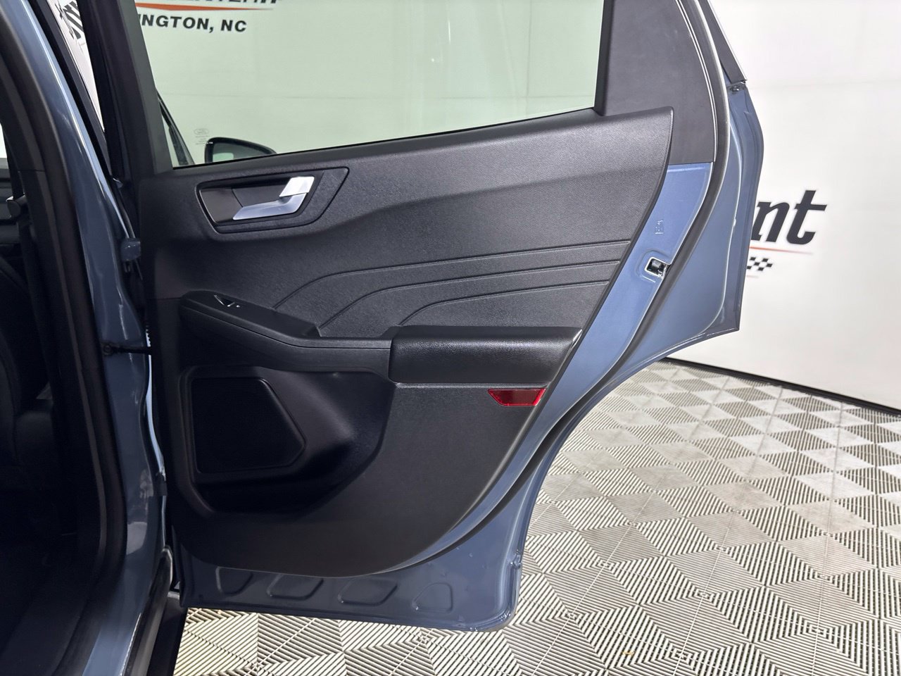 Used 2023 Ford Escape ST-Line w/ Tech Pack #1 FWD image 27