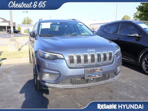 Used 2021 Jeep Cherokee Latitude Plus FWD image 4