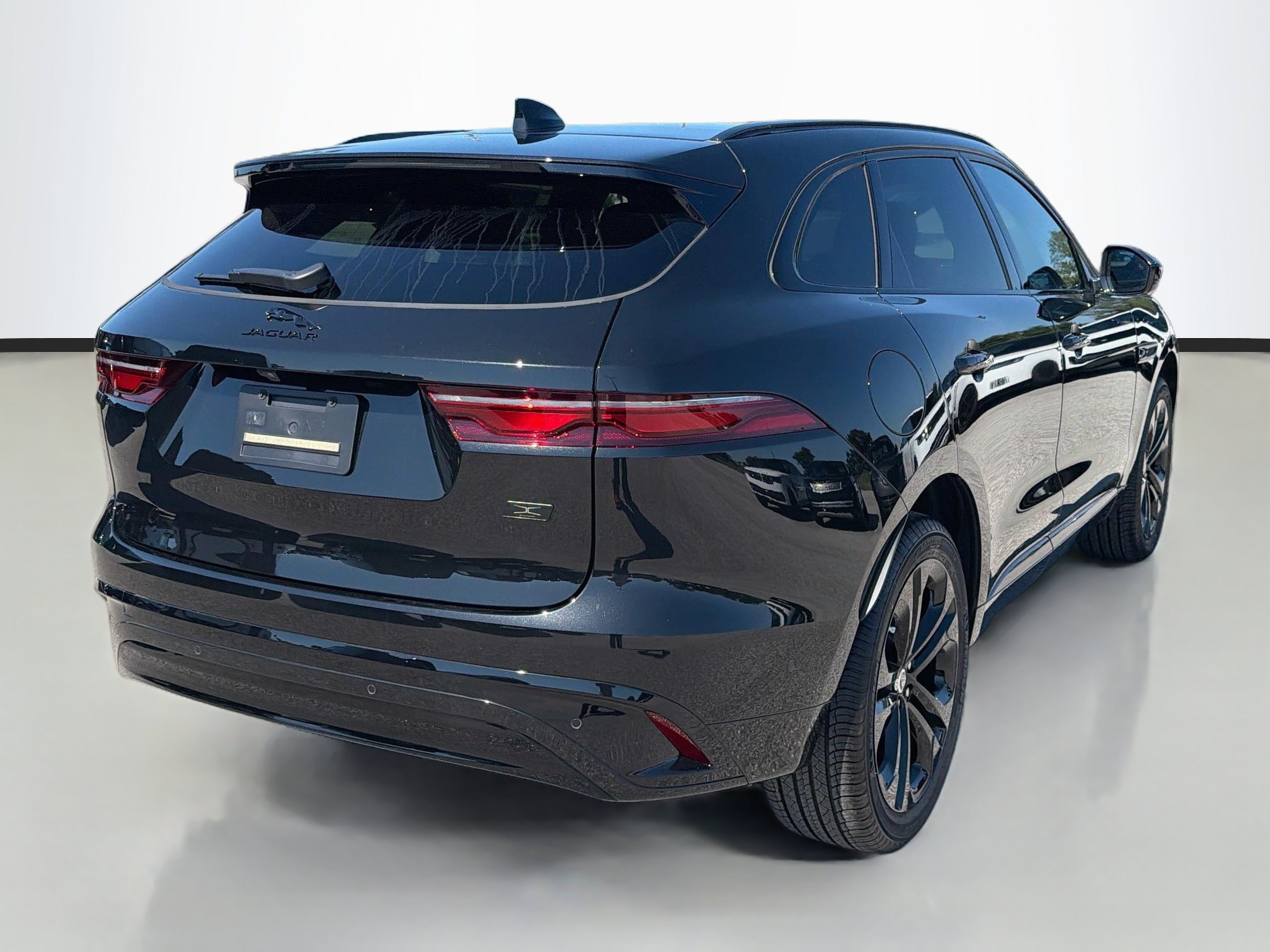 New 2026 Jaguar F-PACE R-Dynamic S AWD/4WD image 5