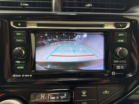 Used 2019 Toyota Prius C image 19