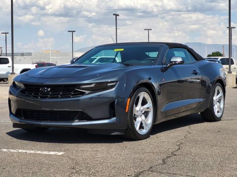 Used 2023 Chevrolet Camaro LT w/ Technology Package RWD image 4