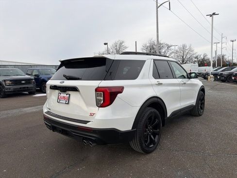 Certified 2020 Ford Explorer ST w/ ST Street Pack image 6